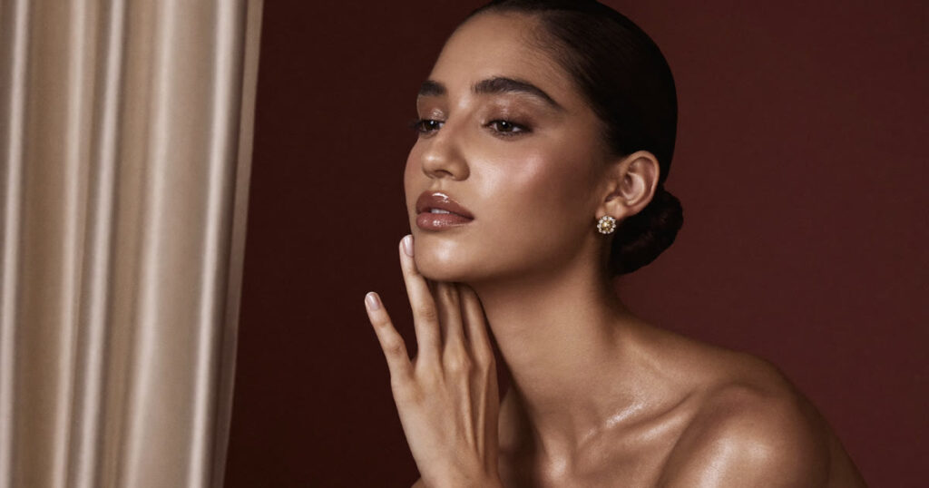 Hormonal akne — çene ve jawline sivilceleri | Prof. Dr. Yelda Kapıcıoğlu